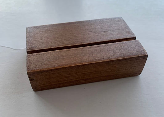 Base de Madera Barnizada